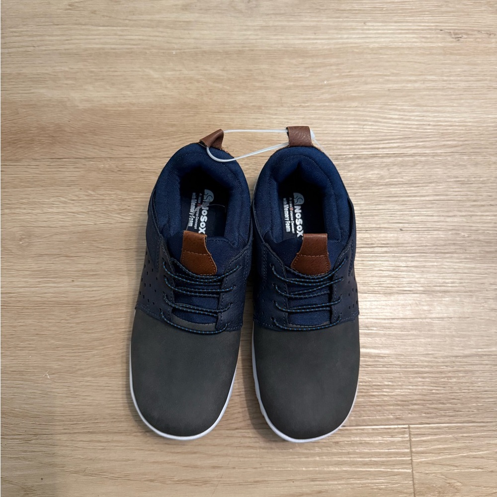 NoSox Navy and Brown kids shoes size 1.5